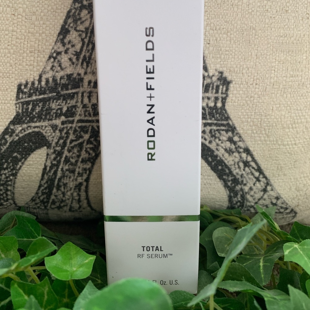 NIB Rodan + Fields 🩶Total RF Serum🩶